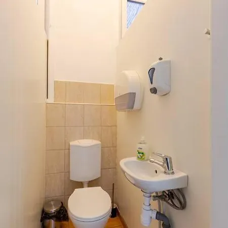 Spacious Apartment 5 Bedrooms In Centre Budapest *