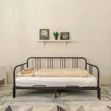 Spacious Apartment 5 Bedrooms In Centre Budapest