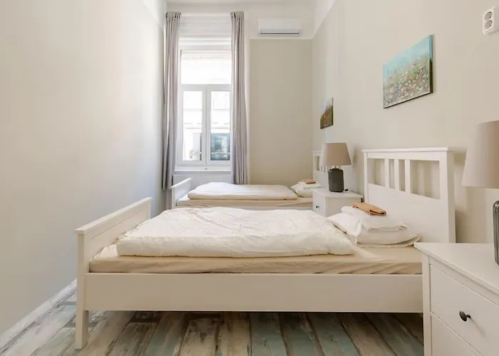 Apartament Spacious For Group In Centre