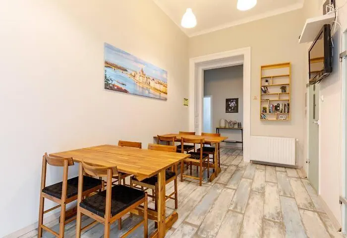Apartment Spacious For Group In Centre