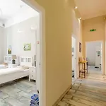 Spacious For Group In Centre בודפשט
