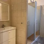Spacious For Group In Centre *