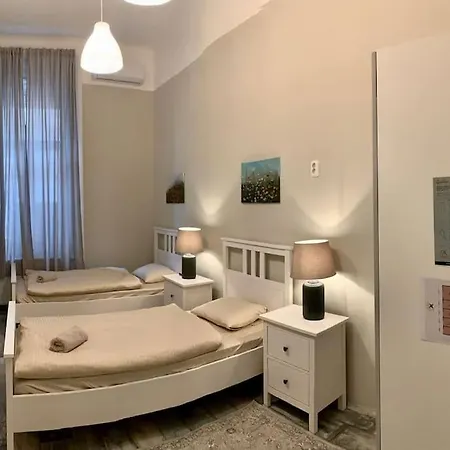 Spacious For Group In Centre Appartement *